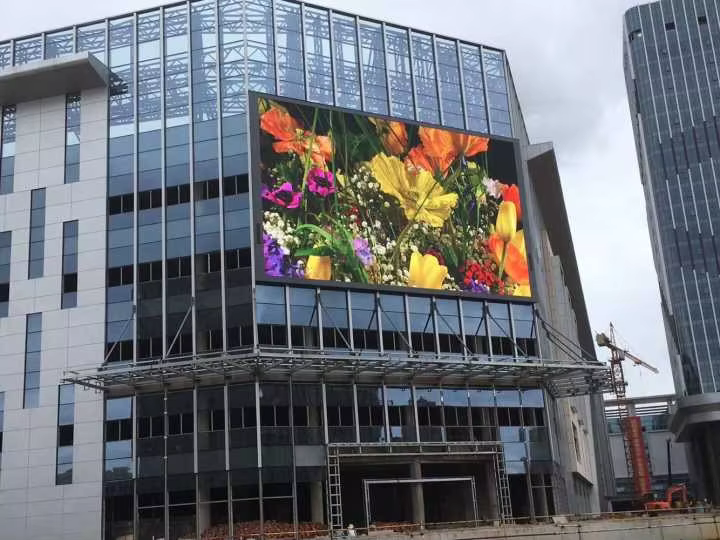 نمایشگر فضای باز P4 | GKGD P4 Outdoor | Dibanur دیبانور